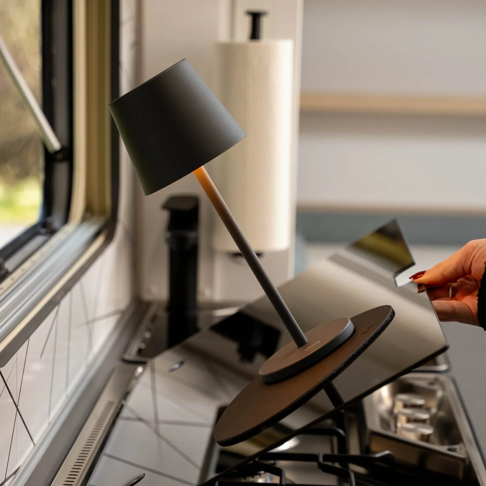 Image of Magnet Light L GREY incl. Placemat