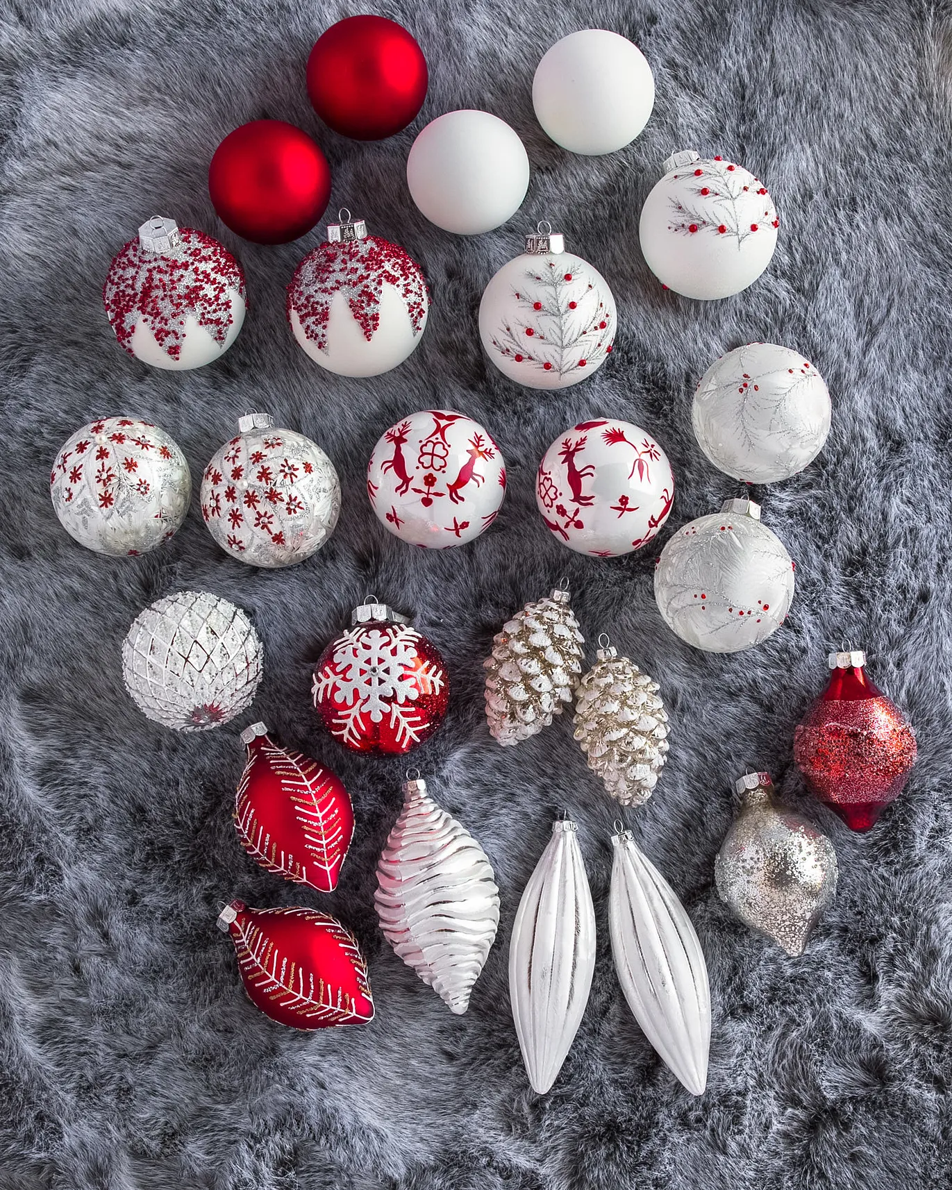 Nordic Frost Ornament Set
