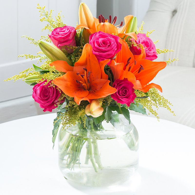 Image of Cheerful Lily & Rose
