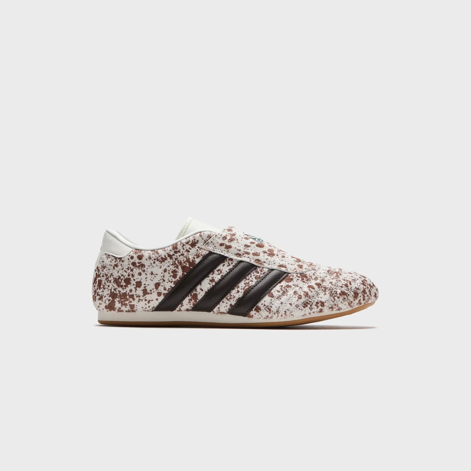 Image of adidas WMNS Pony Print Taekwondo - Off White / Dark Brown / Gum