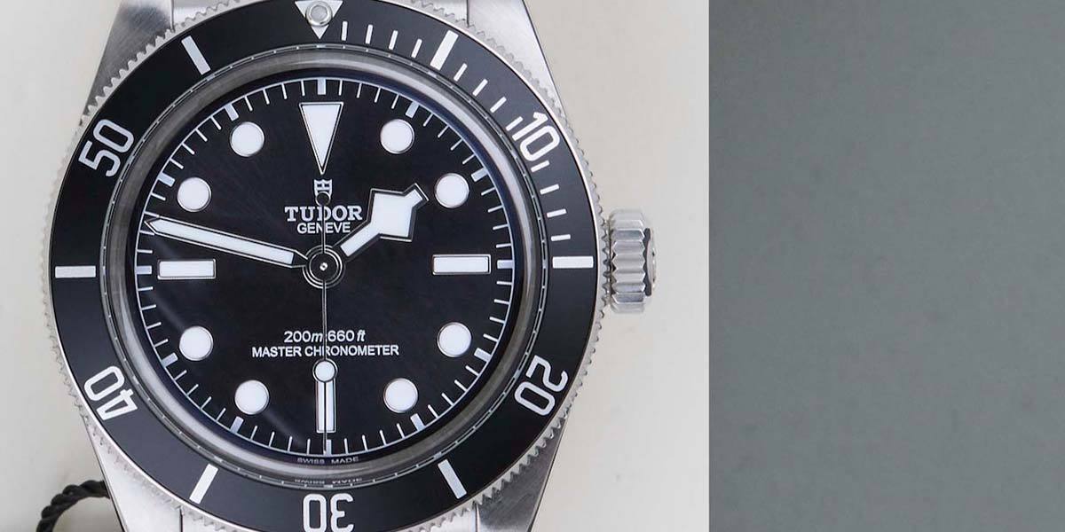 Rolex Submariner Alternatives: These 5 Diving Watches Are More Affordable and Better
