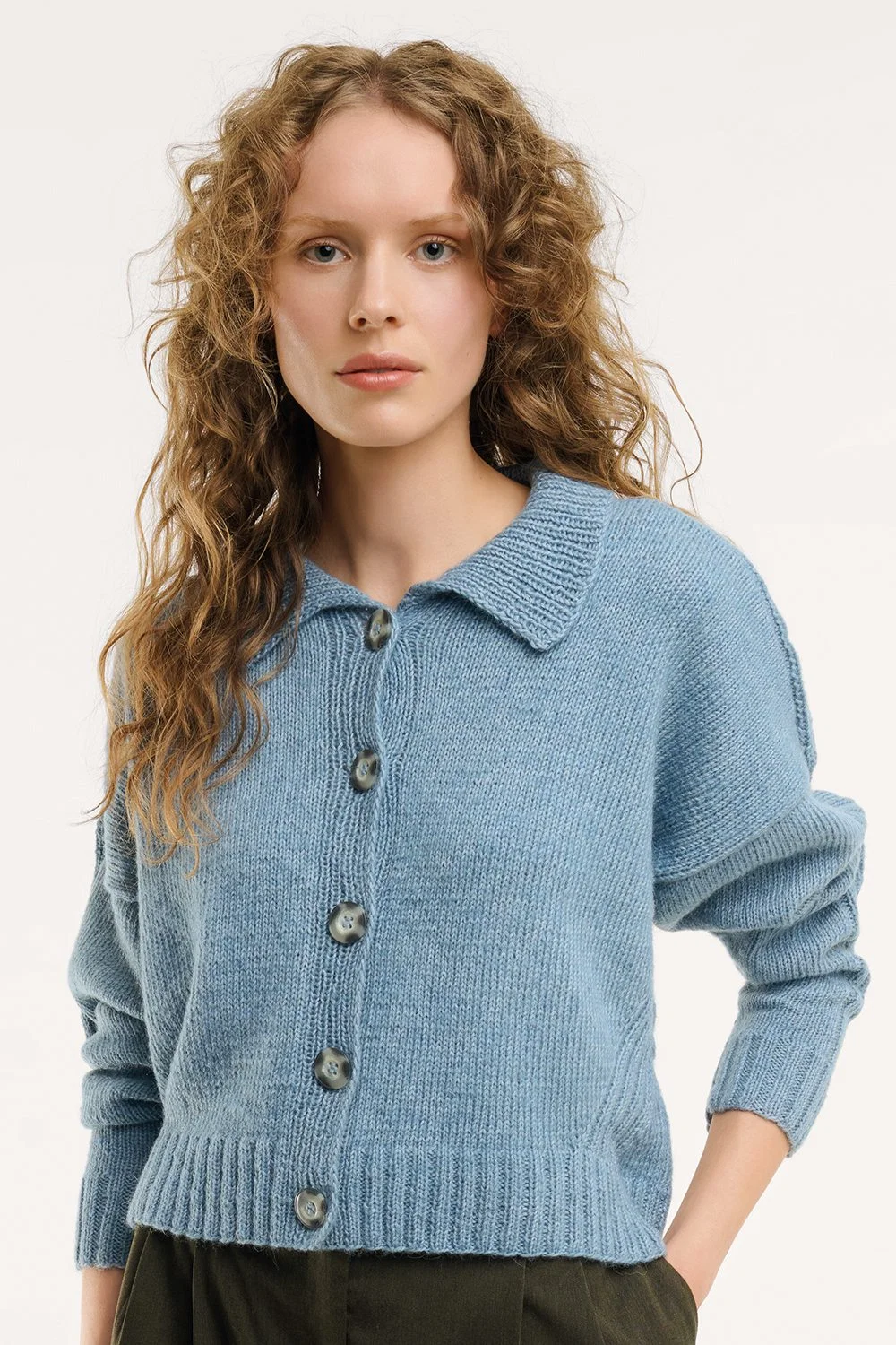 Strickset Jacke blau, Frontalansicht