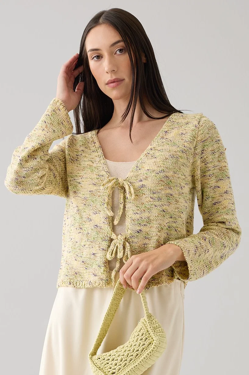 Strickset Jacke gelb mit Schleifen vorne