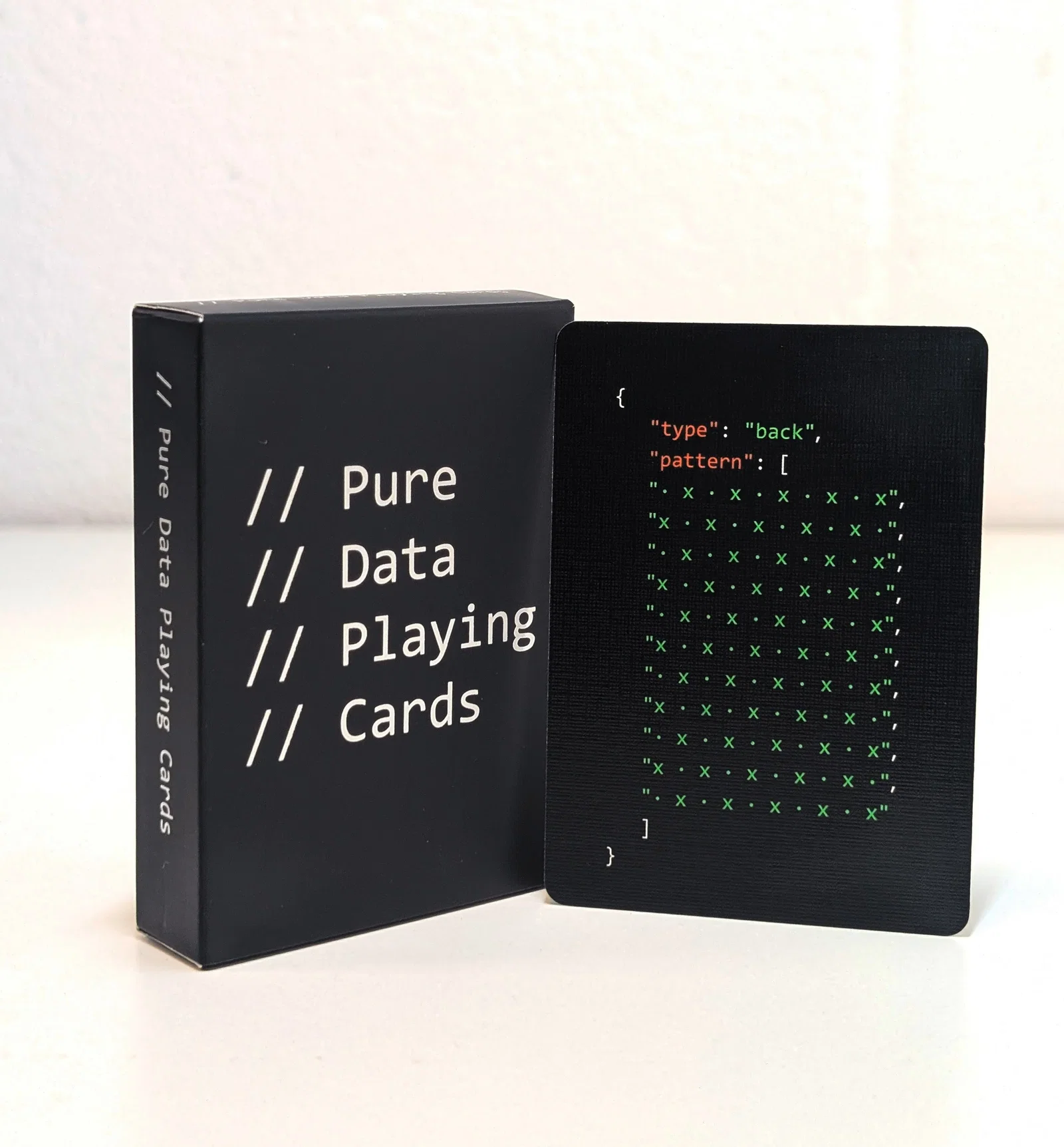 Pure Data Playing Cards - Limitiertes Kartenspiel im JSON-Design