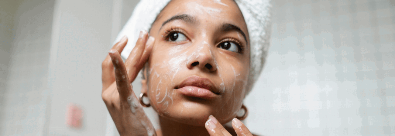 Smoothing Cleanser image
