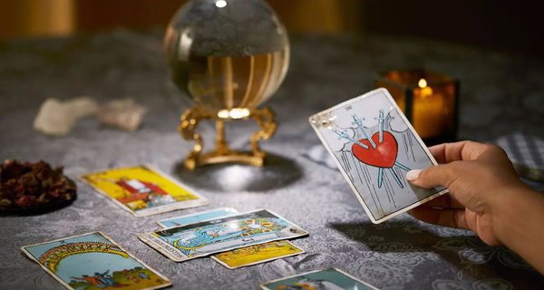Up to 72% Off on Tarot Card Reading at Psychic Intuitions