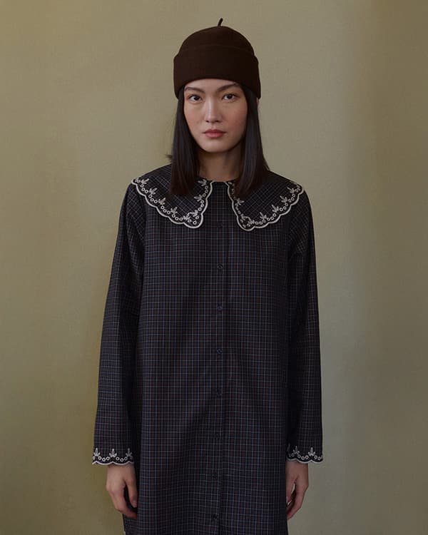 CHECKS EMBROIDERED NECK DRESS