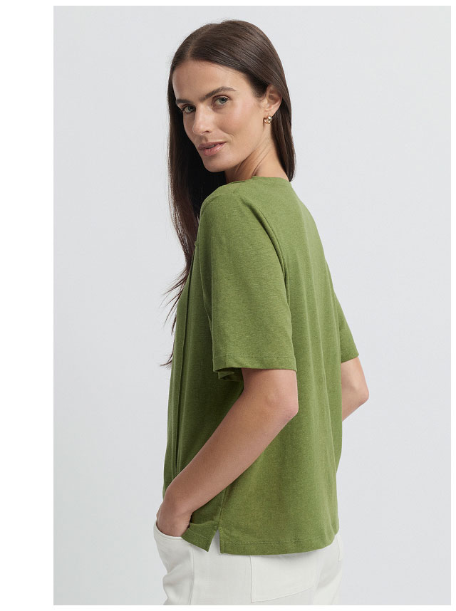 Lily Tee