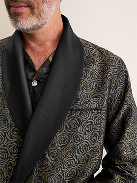 Men's Silk Jacquard Smoking Jacket in Black Rose