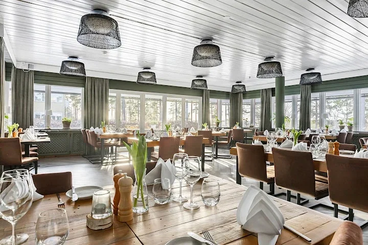 1 natt för 2 med 3-rätters middag, frukost & relax på Hotel Malmköping