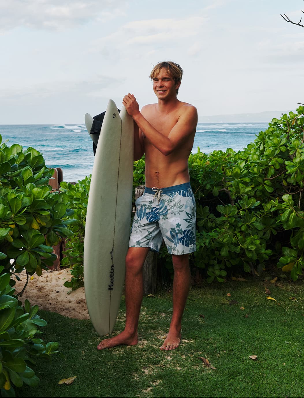 Male model wearing the Oasis Hybrid Trunk