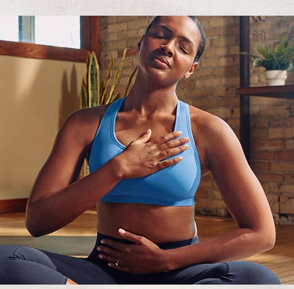 seamfree sports bra image on model