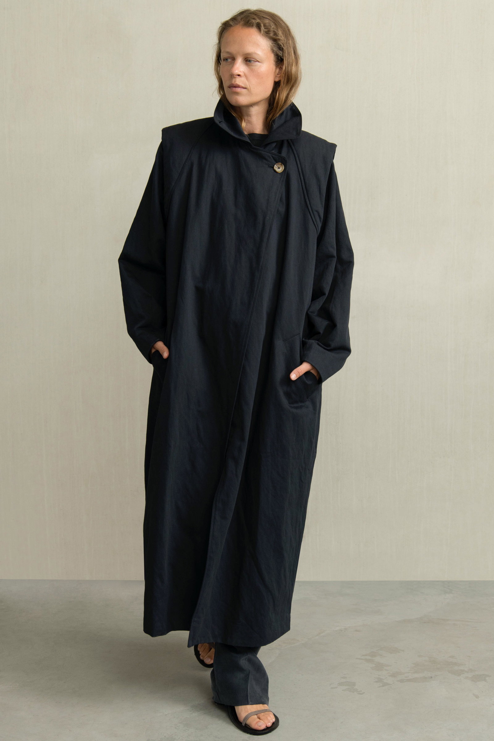 Image of HARA COAT MIDNIGHT