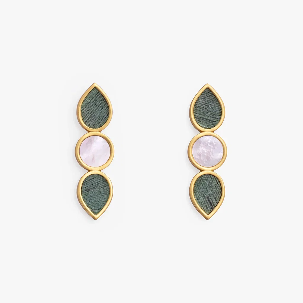 Image of Romance Drop Earring