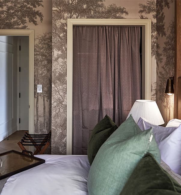 Detailed Bedding