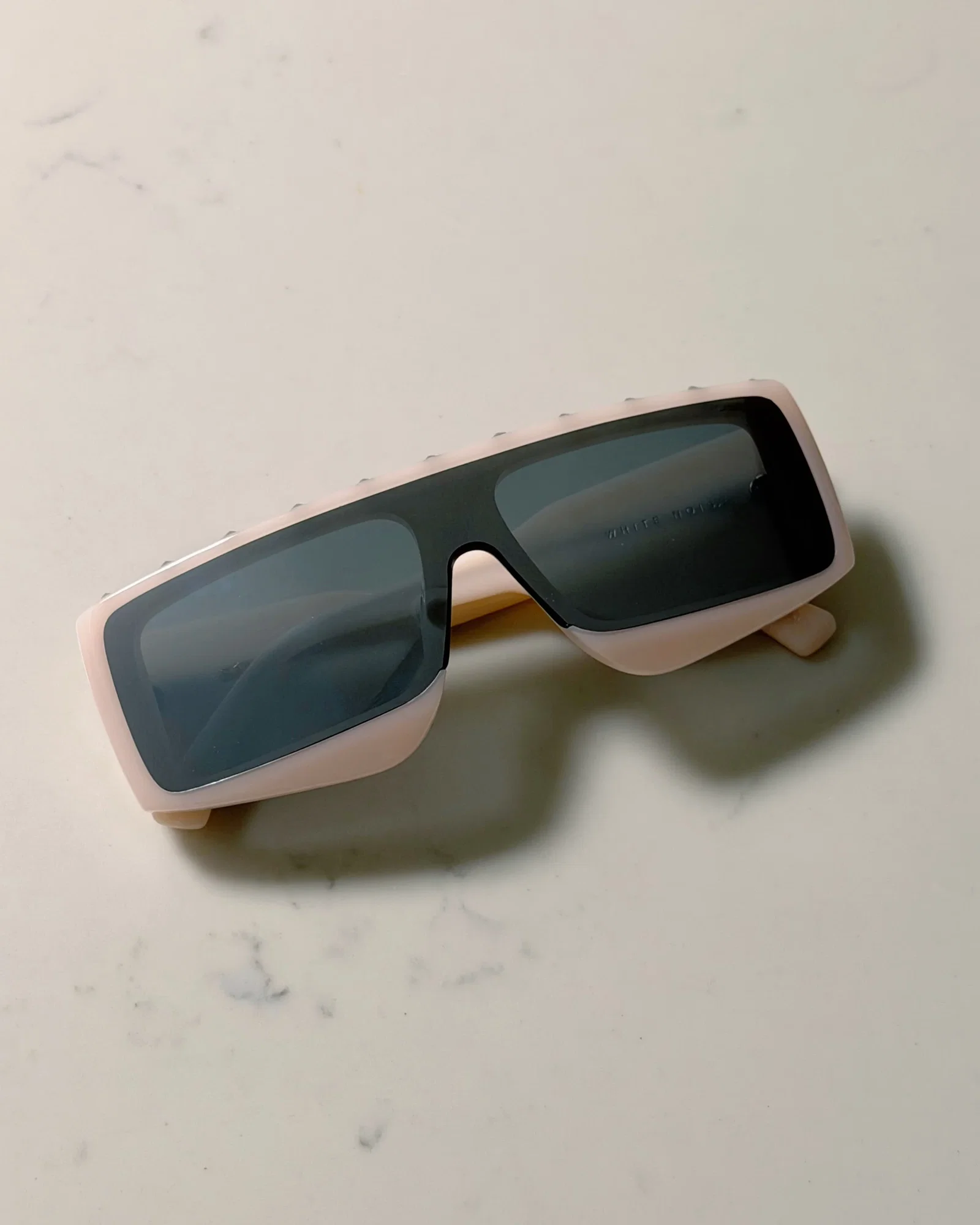 Image of WHITE NOISE pink / chrome
