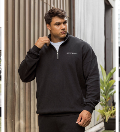 Essential Quarter Zip