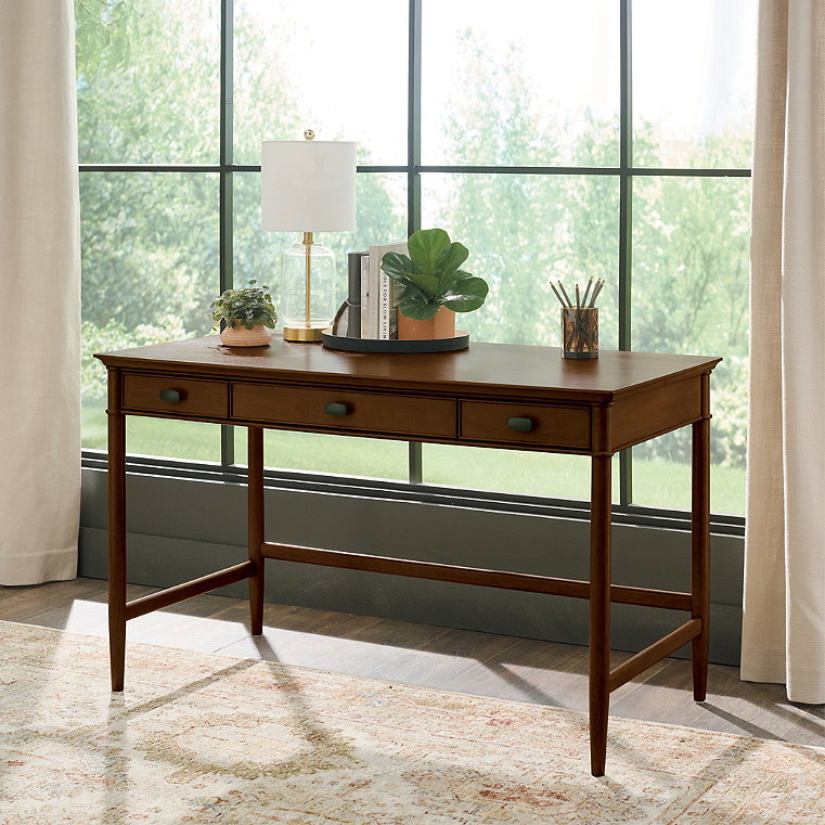 Dakota Desk