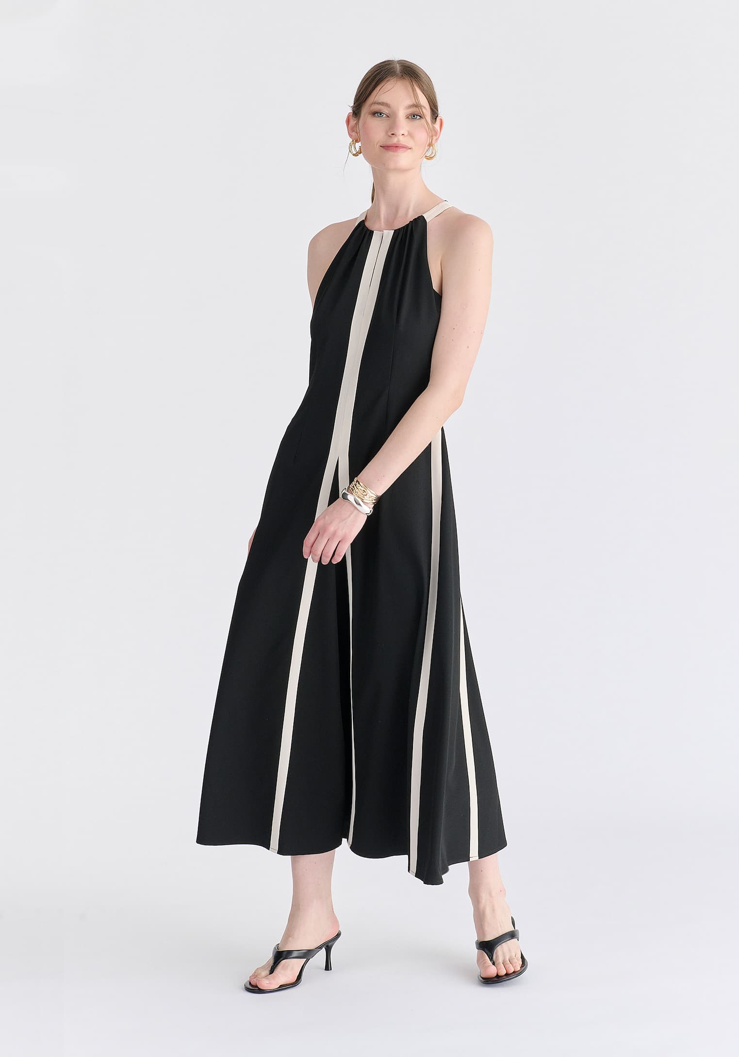 Contrast Details Halterneck Midi Dress