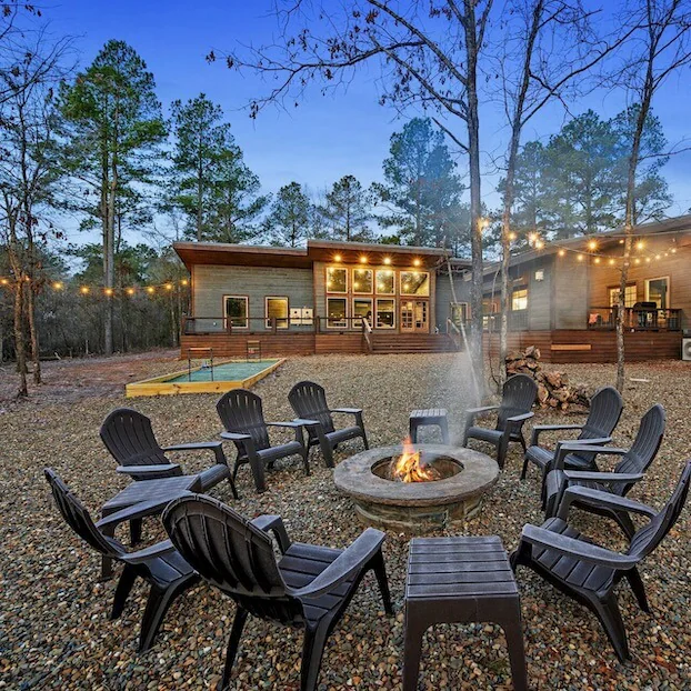 Book this home in Broken Bow, Oklahoma