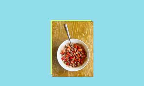 This High-Protein Chocolate Yogurt Bowl Will Keep You Full Until Lunch