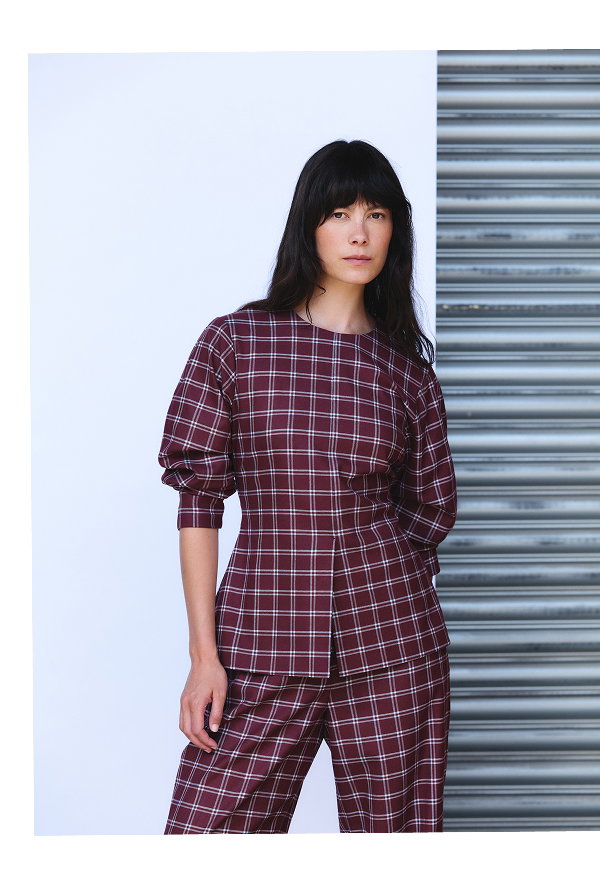 JANEY RUCHED SLEEVE TOP 