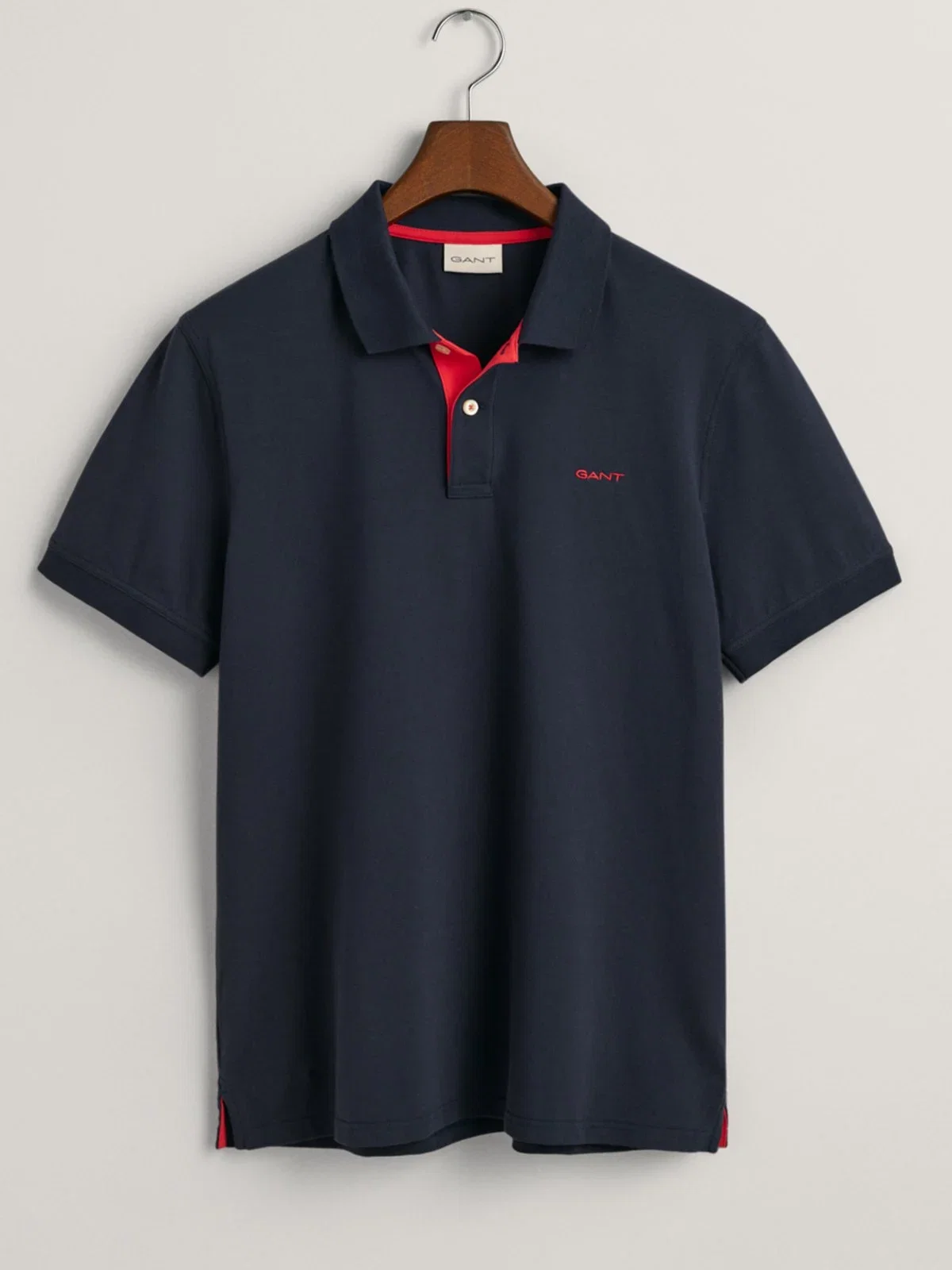 Piqué-Poloshirt mit Stretch und kleiner Label-Stickerei, Regular Fit