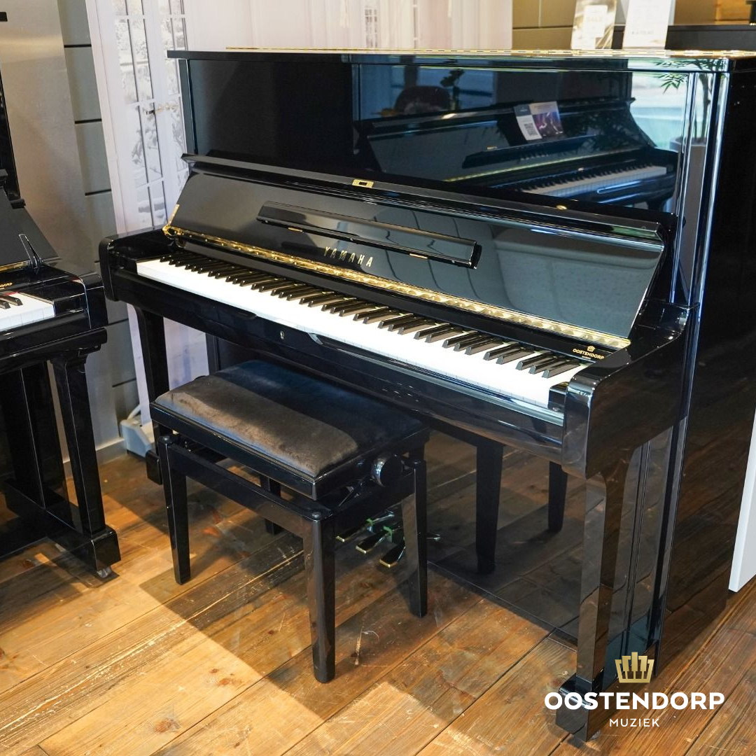 Yamaha U1A piano