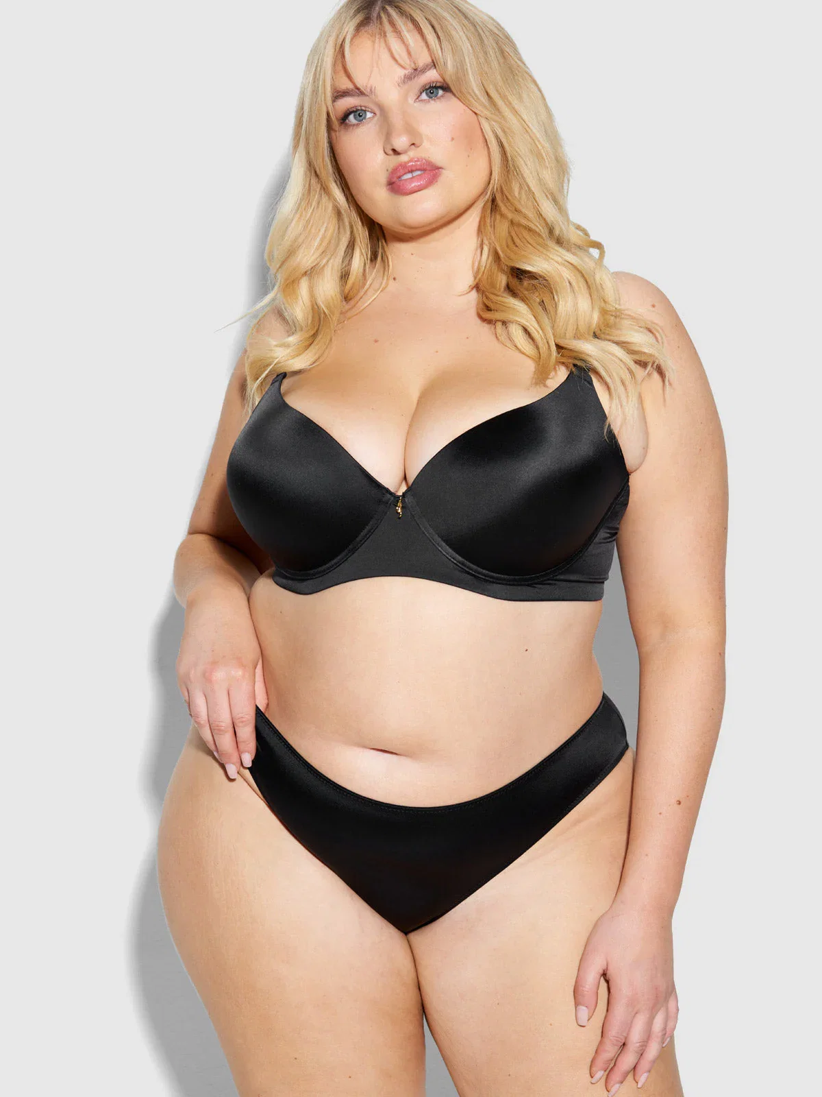 Image of Lexi Push Up Plunge T-Shirt Bra