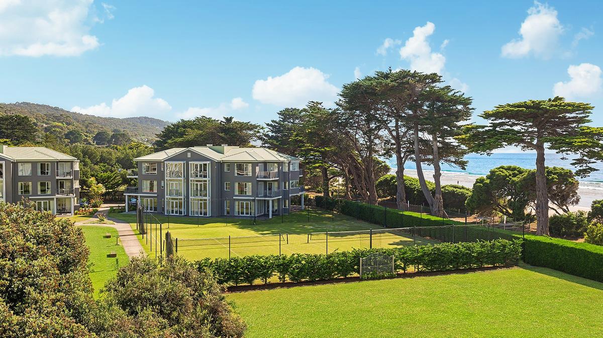 Great Ocean Road Escape at Lorne's Only Beachfront Hotel with Daily Breakfast