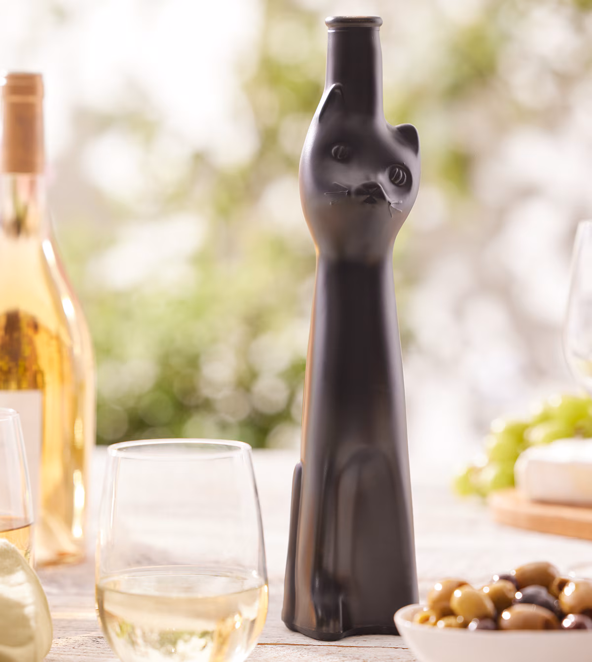 The Purr-fect Pour