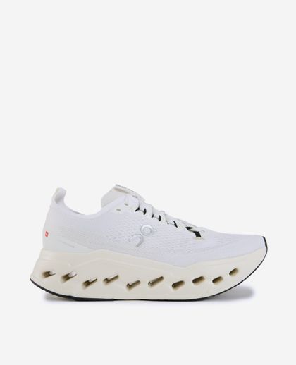 On Cloudsurfer Max Trainers