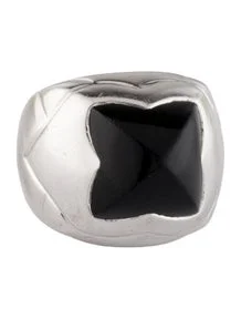 18K Onyx Pyramide Ring