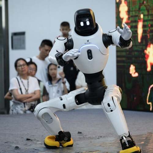 China Slams US Ban on Foreign-Made Robots, Threatens to Retaliate