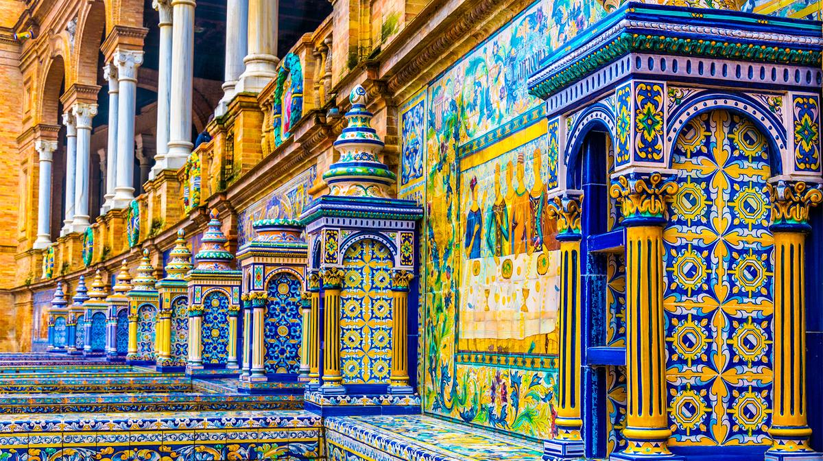  Deluxe 23-Day Spain, Portugal & Morocco 2027 Odyssey with Seville, Porto & Sahara Desert Glamping