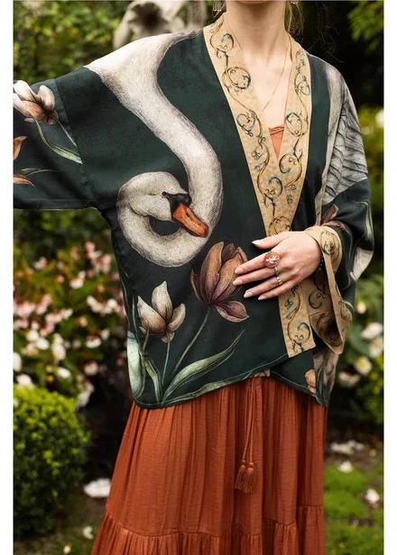 Market Of Stars Under My Wing Swan Korte Kimono