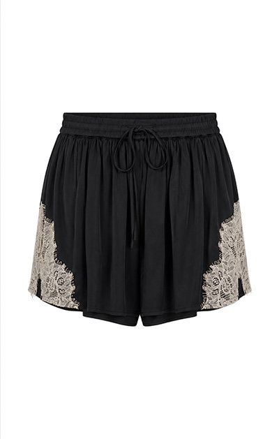 https://cinqasept.nyc/products/esme-satin-verne-short-in-black-gardenia-zp132912081z
