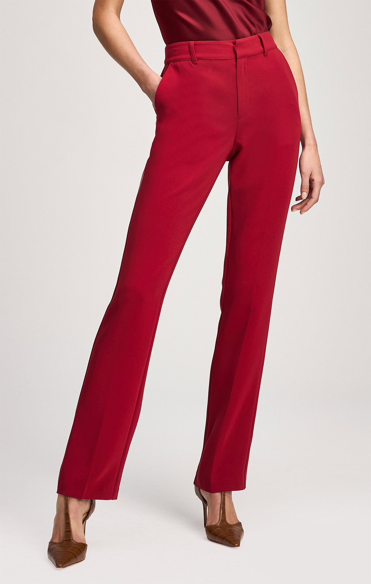 https://cinqasept.nyc/products/kerry-pant-in-berrywine-zp7371319z