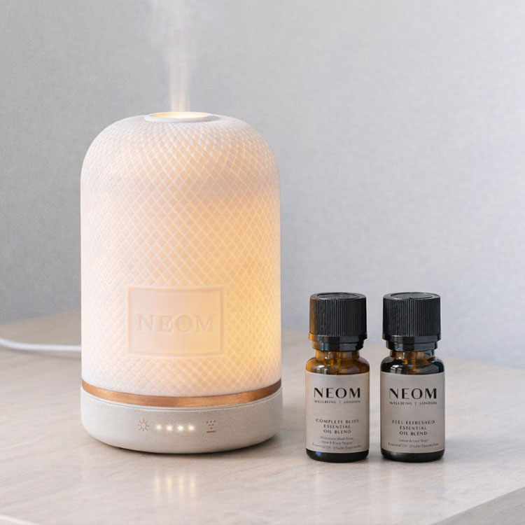 NEOM Wellbeing Pod with Essential Oil Blend Duo