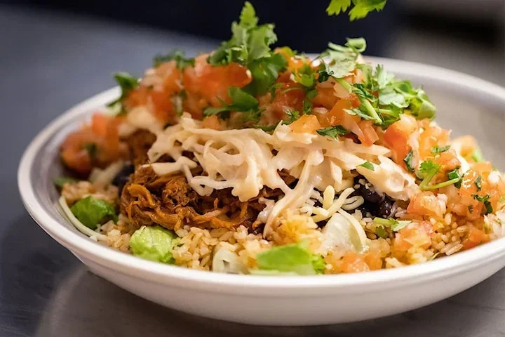 Valfri Burrito, Bowl, Taco el. Quesadillas hos Zócalo i City Food Hall