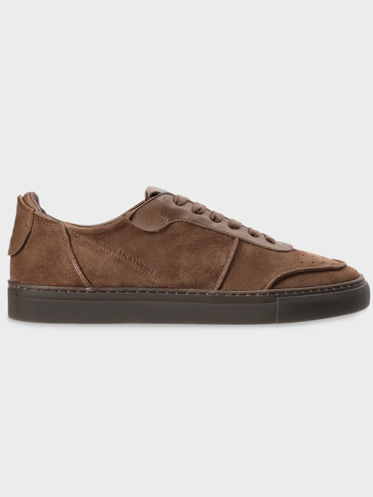 Retro-Sneaker aus einem Veloursleder-Ledermix