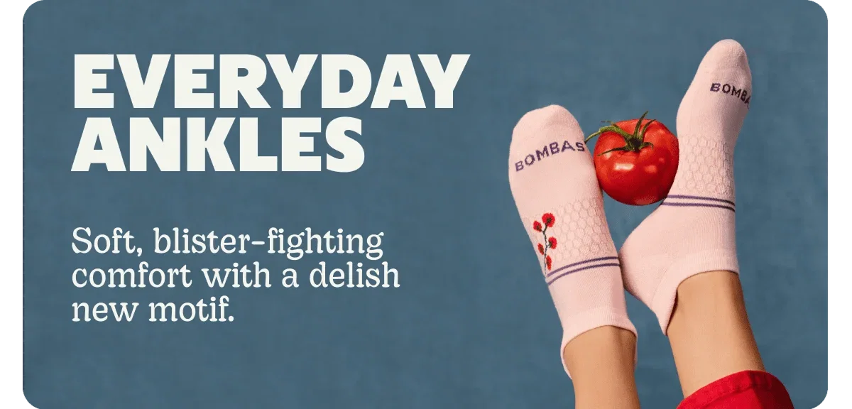 EVERYDAY ANKLES. Soft, blister-fighting comfort with a delish new motif.