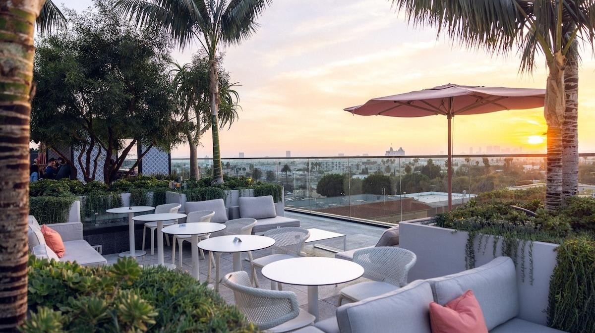 Central Hollywood Glamour with Rooftop Bar, Club Lounge Access, Daily Breakfast & Nightly Drinks