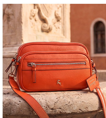 'Sogno di Cuoio' Compact Twin Zip Crossbody Bag