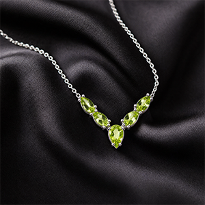 collier en péridot