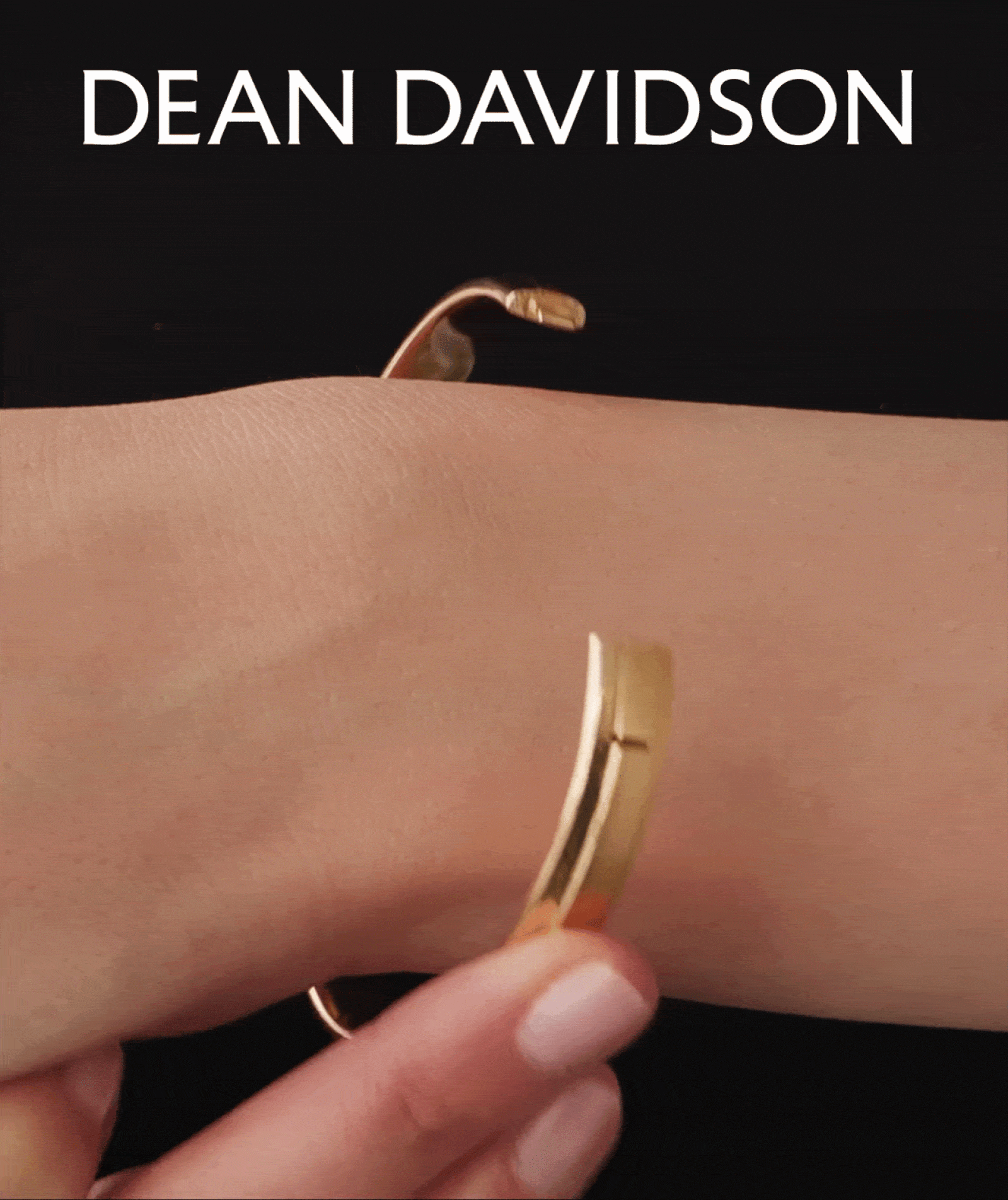Tao Hinged Bangle.