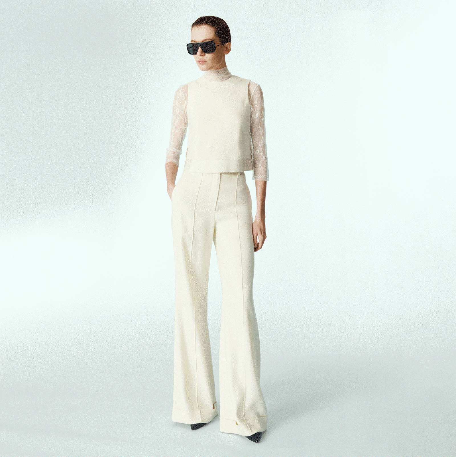 Gif of models wearing the deed pants.