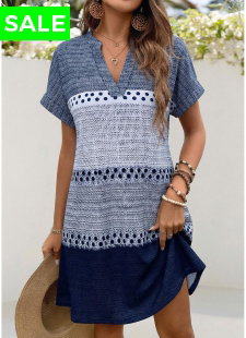 Blue Geometric Print Short Patch Pocket Split Neck Dress