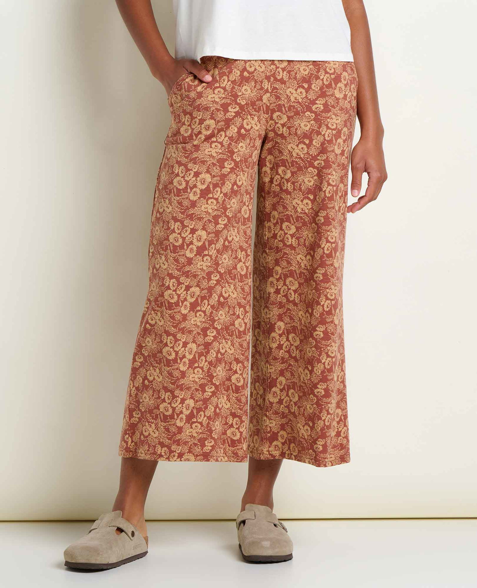 Image of Chaka Wide Leg Crop Pant