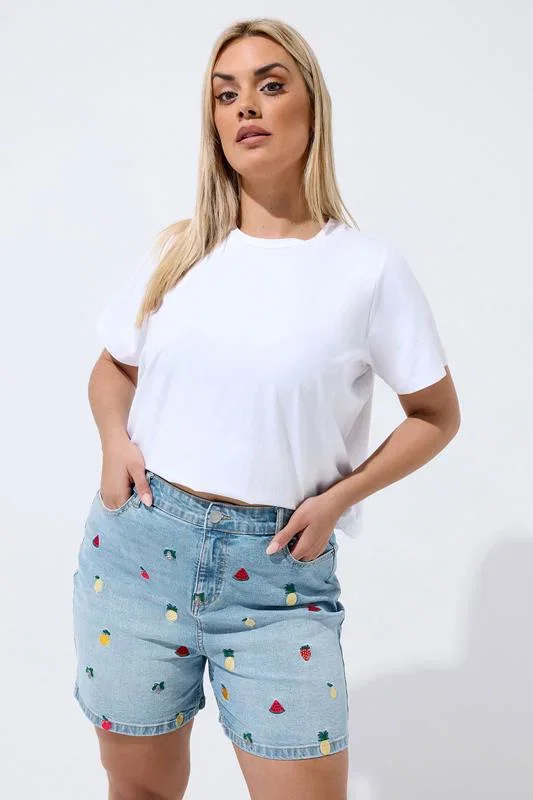 Image of LIMITED COLLECTION Short en jean bleu Ã  fruits brodÃ©s